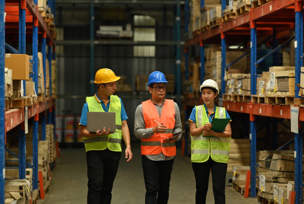How to Prepare New Hires for Industrial Work Environments